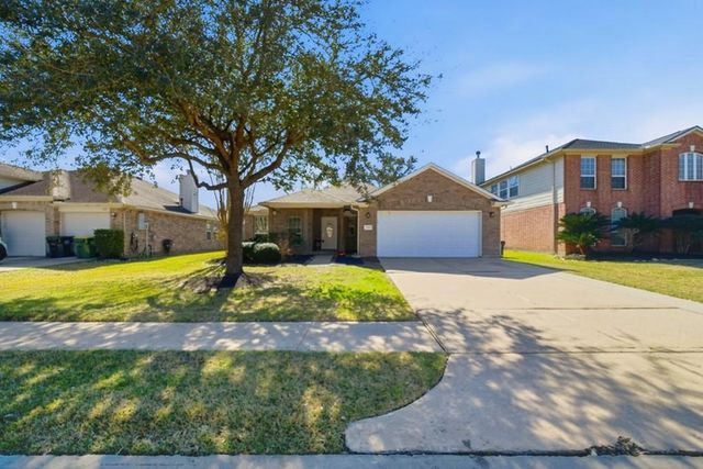 3116 Creek Bank Lane, Pearland, TX 77581