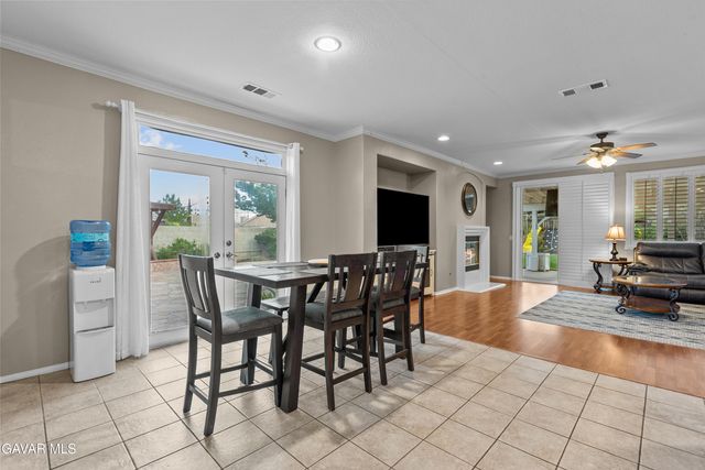 39926 Meadowcrest Way, Palmdale, CA 93551