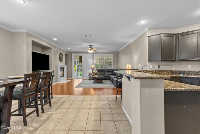 39926 Meadowcrest Way, Palmdale, CA 93551