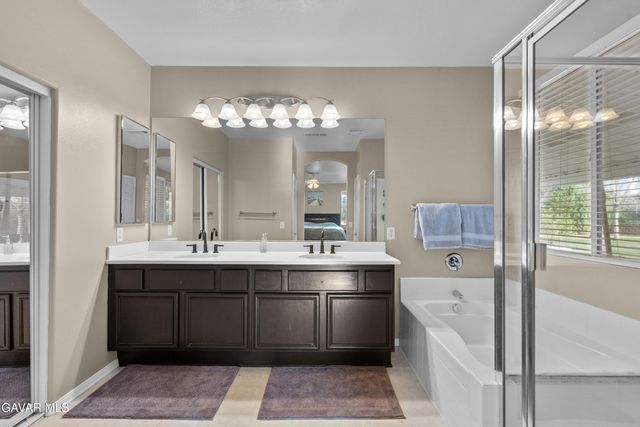 39926 Meadowcrest Way, Palmdale, CA 93551