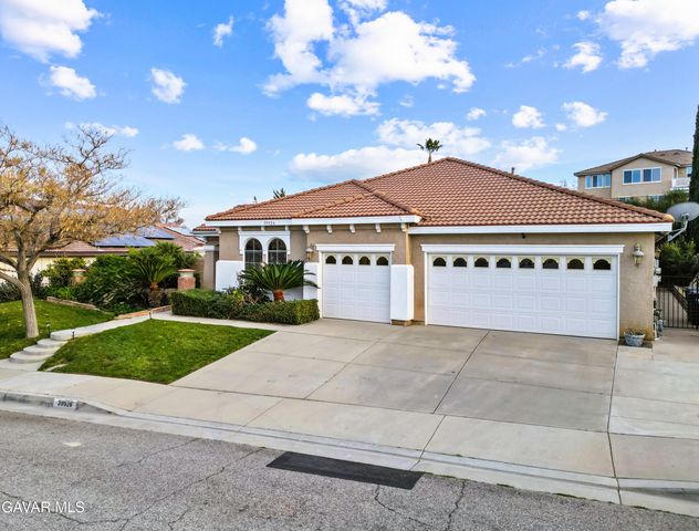 39926 Meadowcrest Way, Palmdale, CA 93551