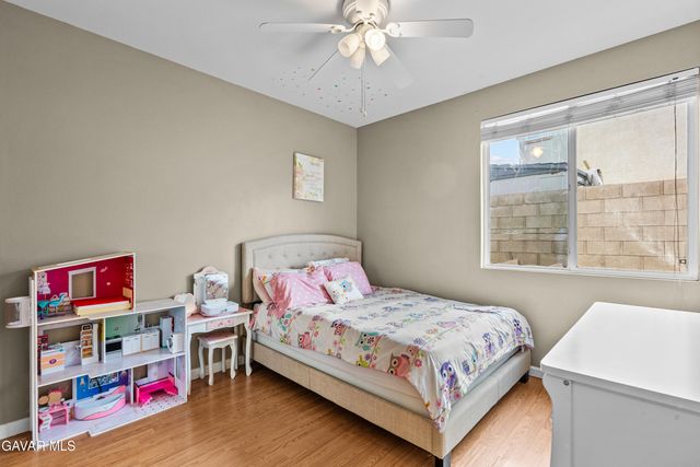 39926 Meadowcrest Way, Palmdale, CA 93551