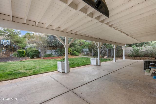 39926 Meadowcrest Way, Palmdale, CA 93551