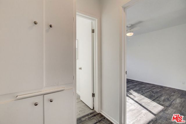 2230 S Redondo Boulevard, Los Angeles, CA 90016