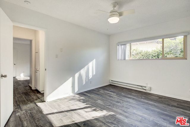 2230 S Redondo Boulevard, Los Angeles, CA 90016