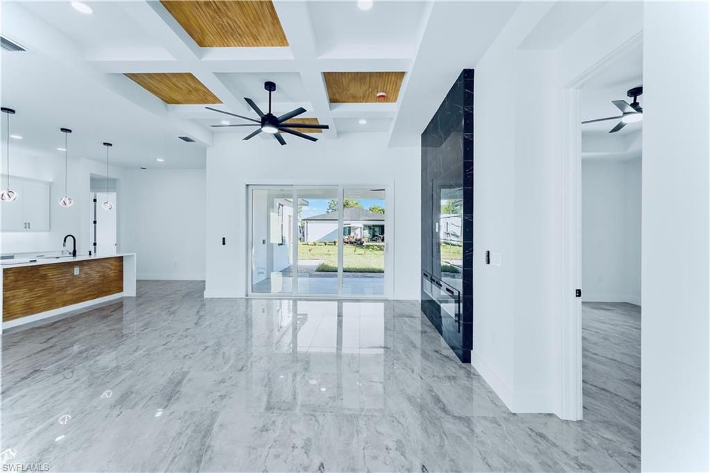 5230 3rd ST W, Lehigh Acres, FL 33971