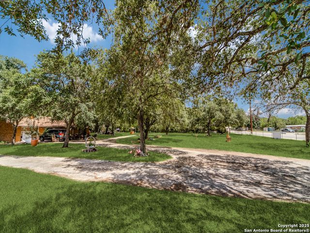 8245 Eckhert, San Antonio, TX 78240