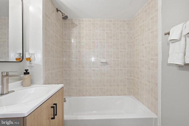 9 BRANTWOOD CT, Nottingham, MD 21236
