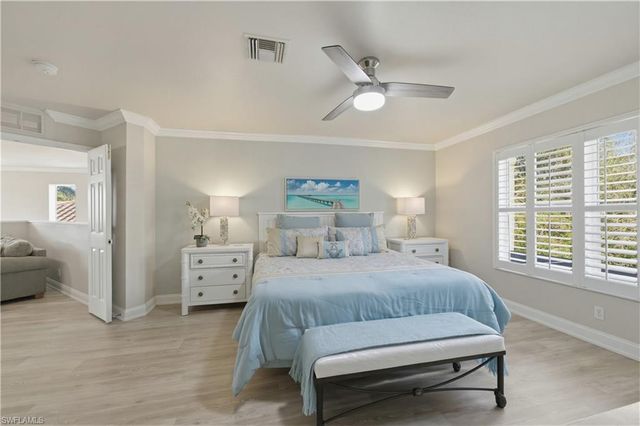 5686 Lago Villaggio WAY, Naples, FL 34104