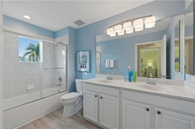 5686 Lago Villaggio WAY, Naples, FL 34104