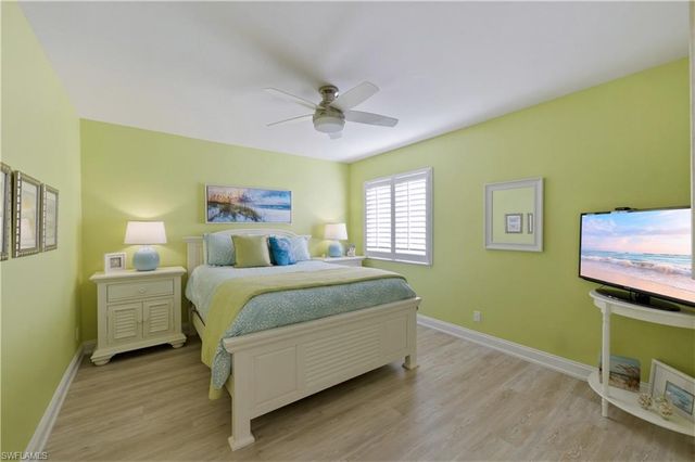 5686 Lago Villaggio WAY, Naples, FL 34104