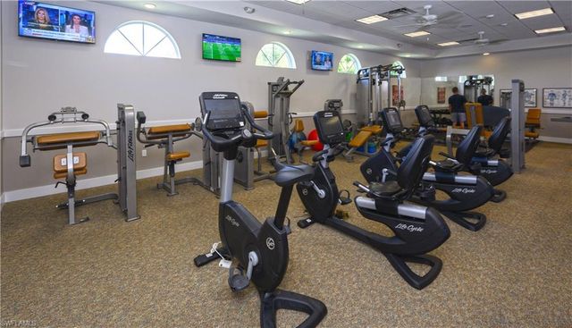 5686 Lago Villaggio WAY, Naples, FL 34104