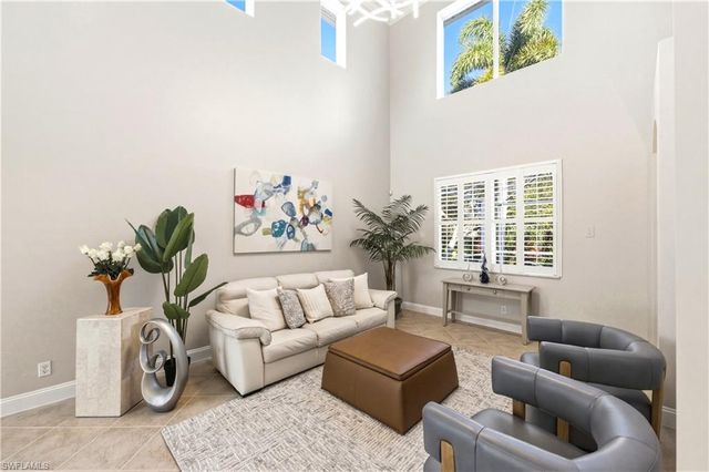 5686 Lago Villaggio WAY, Naples, FL 34104