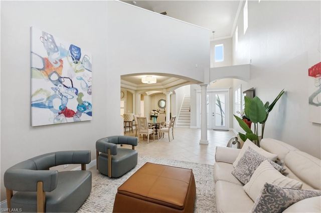 5686 Lago Villaggio WAY, Naples, FL 34104