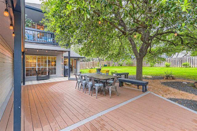 903 Lipan TRL, Austin, TX 78733