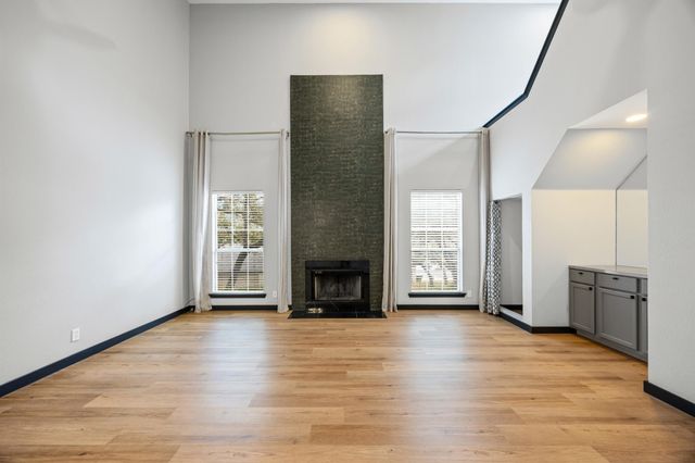 903 Lipan TRL, Austin, TX 78733