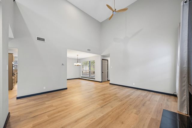 903 Lipan TRL, Austin, TX 78733