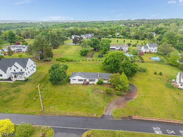 13 MAPLE AVENUE, Frenchtown Boro, NJ 08825