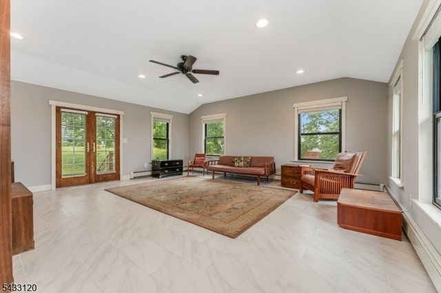 13 MAPLE AVENUE, Frenchtown Boro, NJ 08825