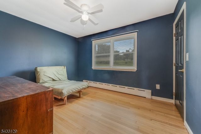 13 MAPLE AVENUE, Frenchtown Boro, NJ 08825