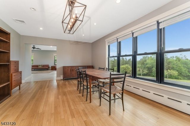 13 MAPLE AVENUE, Frenchtown Boro, NJ 08825