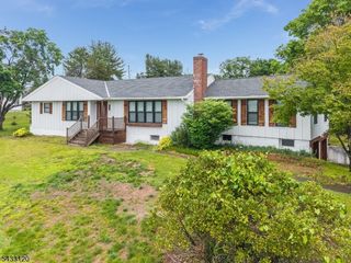 13 MAPLE AVENUE, Frenchtown Boro, NJ 08825
