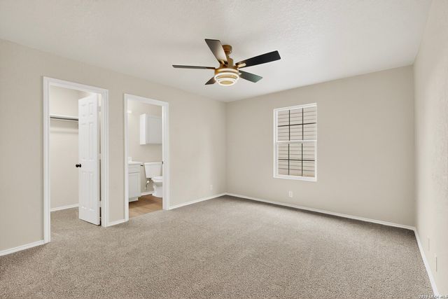 819 Six Iron, San Antonio, TX 78221