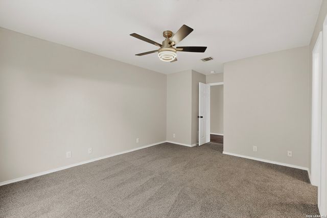 819 Six Iron, San Antonio, TX 78221