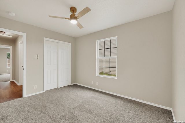 819 Six Iron, San Antonio, TX 78221