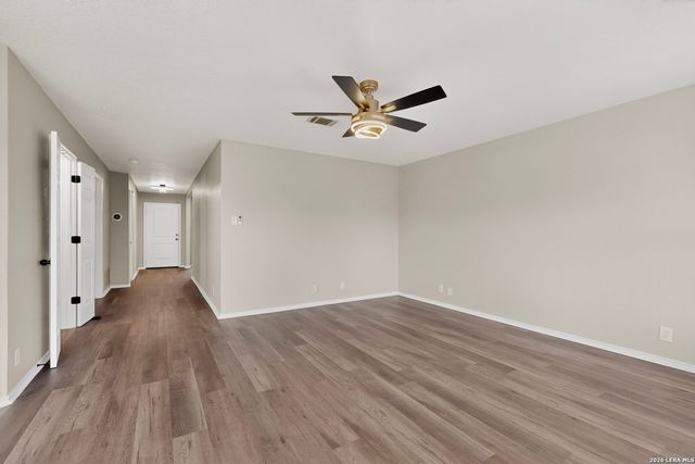 819 Six Iron, San Antonio, TX 78221