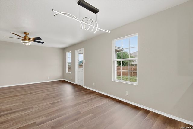 819 Six Iron, San Antonio, TX 78221