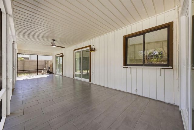 1204 MOONDALE COURT, Valrico, FL 33596