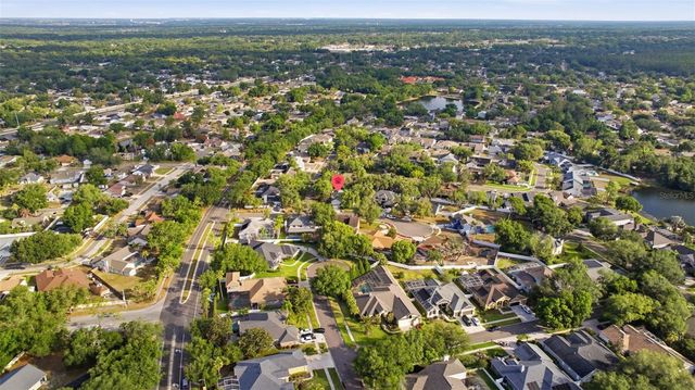 1204 MOONDALE COURT, Valrico, FL 33596