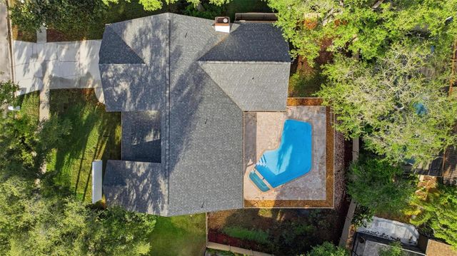 1204 MOONDALE COURT, Valrico, FL 33596