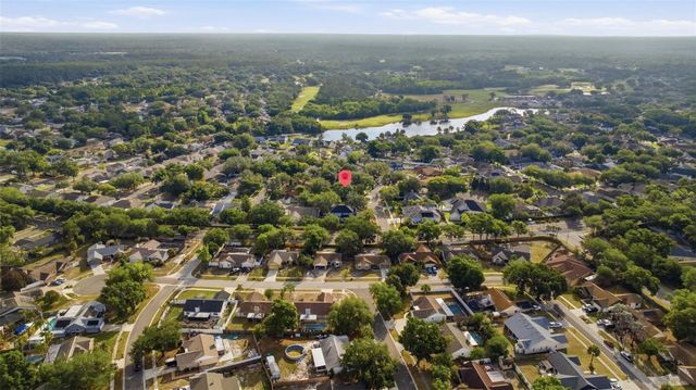 1204 MOONDALE COURT, Valrico, FL 33596