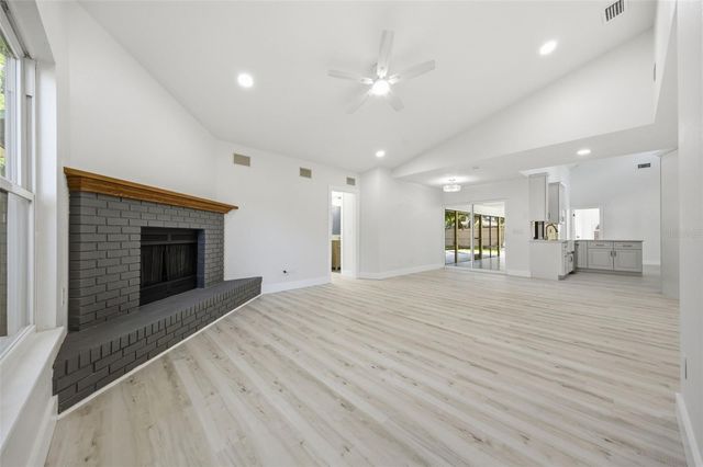 1204 MOONDALE COURT, Valrico, FL 33596
