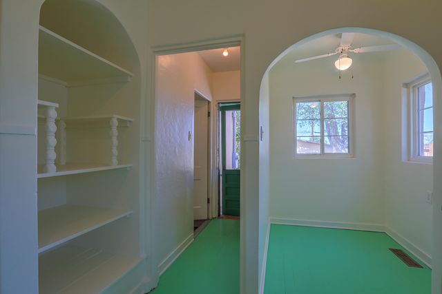 319 Richmond Drive SE, Albuquerque, NM 87106