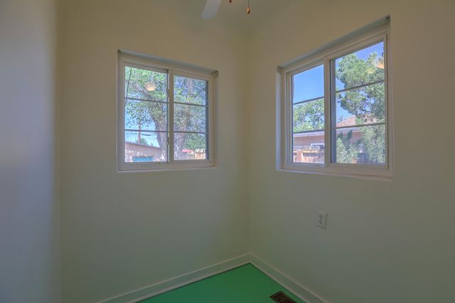 319 Richmond Drive SE, Albuquerque, NM 87106