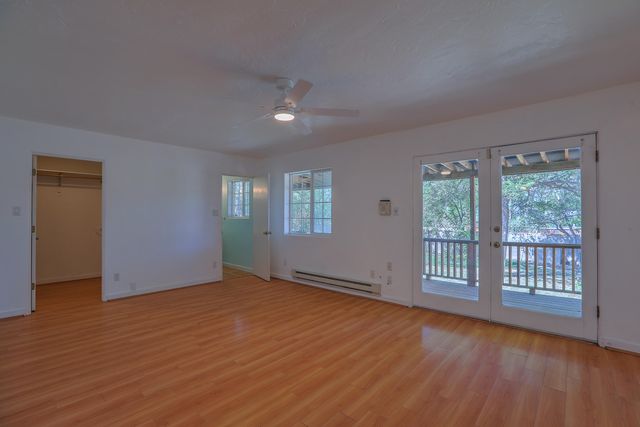 319 Richmond Drive SE, Albuquerque, NM 87106