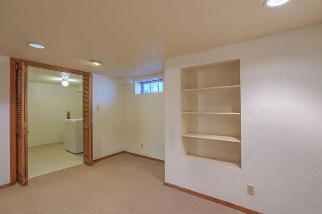 319 Richmond Drive SE, Albuquerque, NM 87106