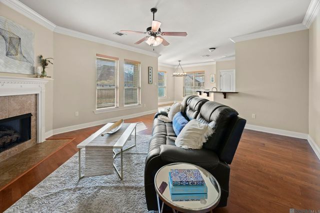 10028 Savannah Jane Ln, Baton Rouge, LA 70817