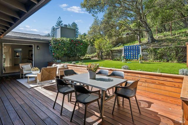 15 Underhill Rd, Mill Valley, CA 94941