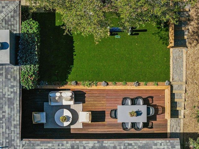 15 Underhill Rd, Mill Valley, CA 94941