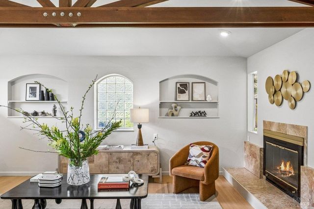 15 Underhill Rd, Mill Valley, CA 94941