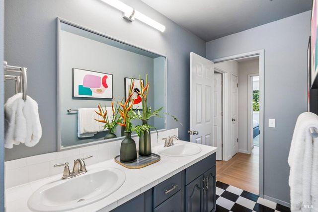 15 Underhill Rd, Mill Valley, CA 94941