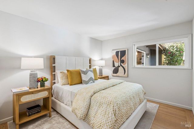 15 Underhill Rd, Mill Valley, CA 94941