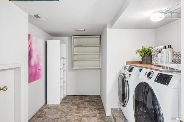 15 Underhill Rd, Mill Valley, CA 94941