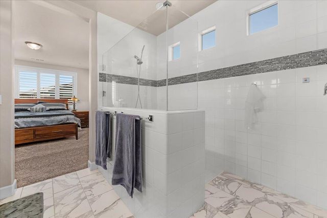 3833 Hannah Lane, Clovis, CA 93619