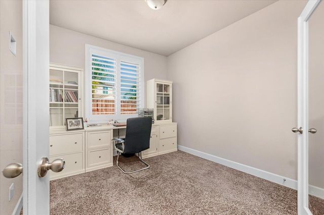 3833 Hannah Lane, Clovis, CA 93619