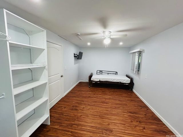 94-220 Waipahu Street, Waipahu, HI 96797